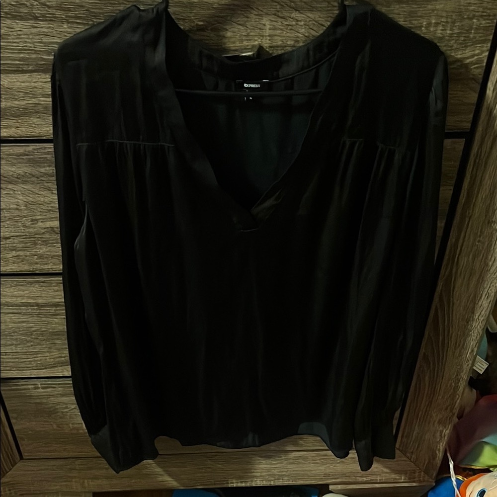 Vera Wang Black Blouse with Long Sleeves and Draped Fit